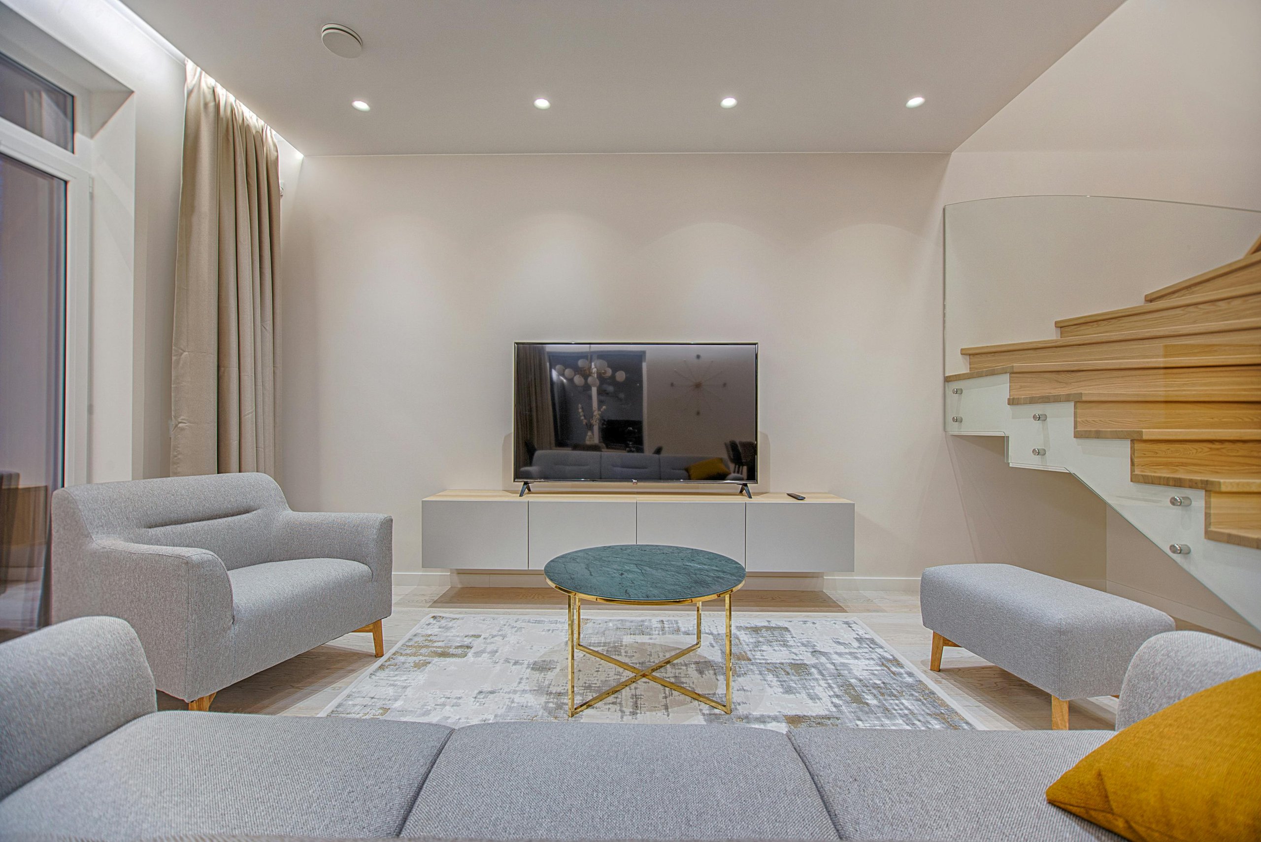 Why fixed windows work well for Bangalore spaces
